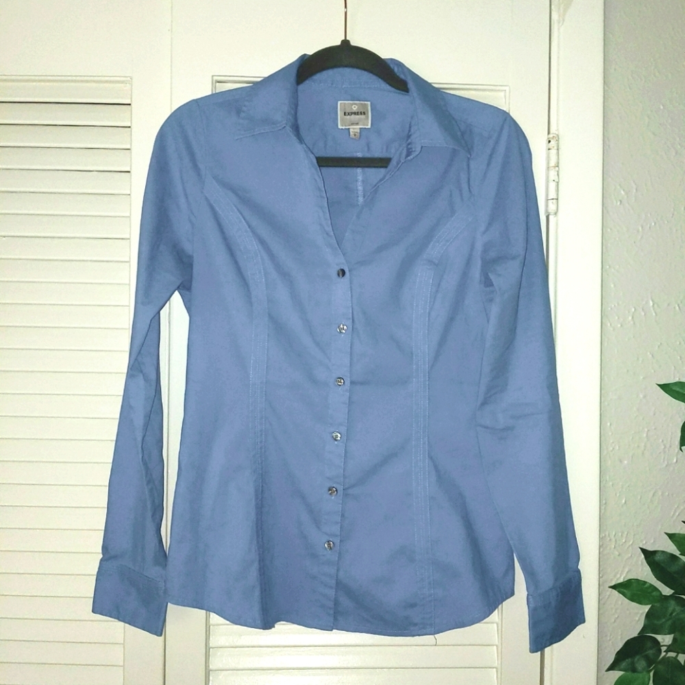 Express The Essential Shirt Fitted Button Blouse